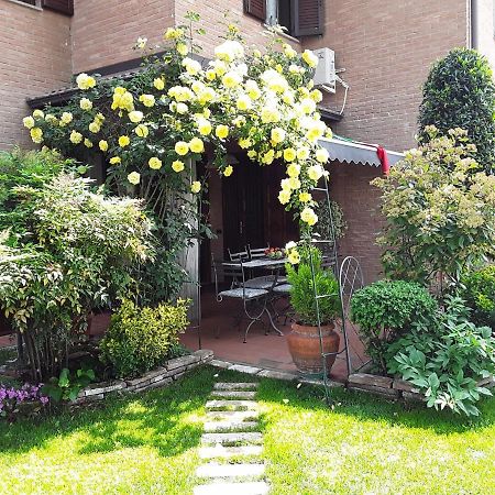 מאראנלו B&B La Rosa Gialla מראה חיצוני תמונה