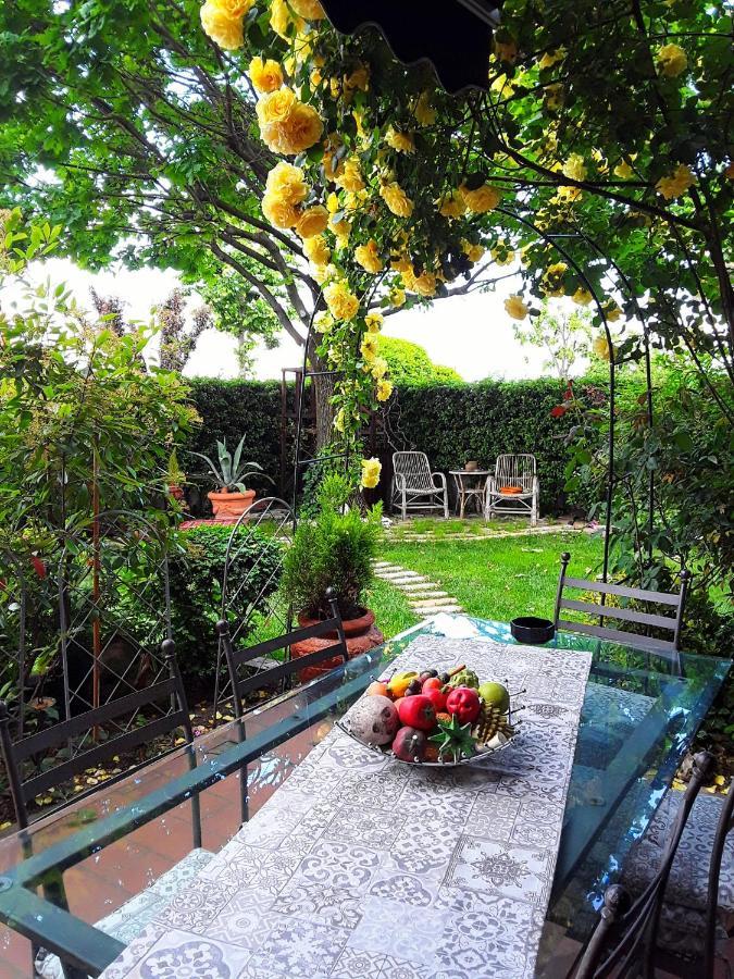 מאראנלו B&B La Rosa Gialla מראה חיצוני תמונה
